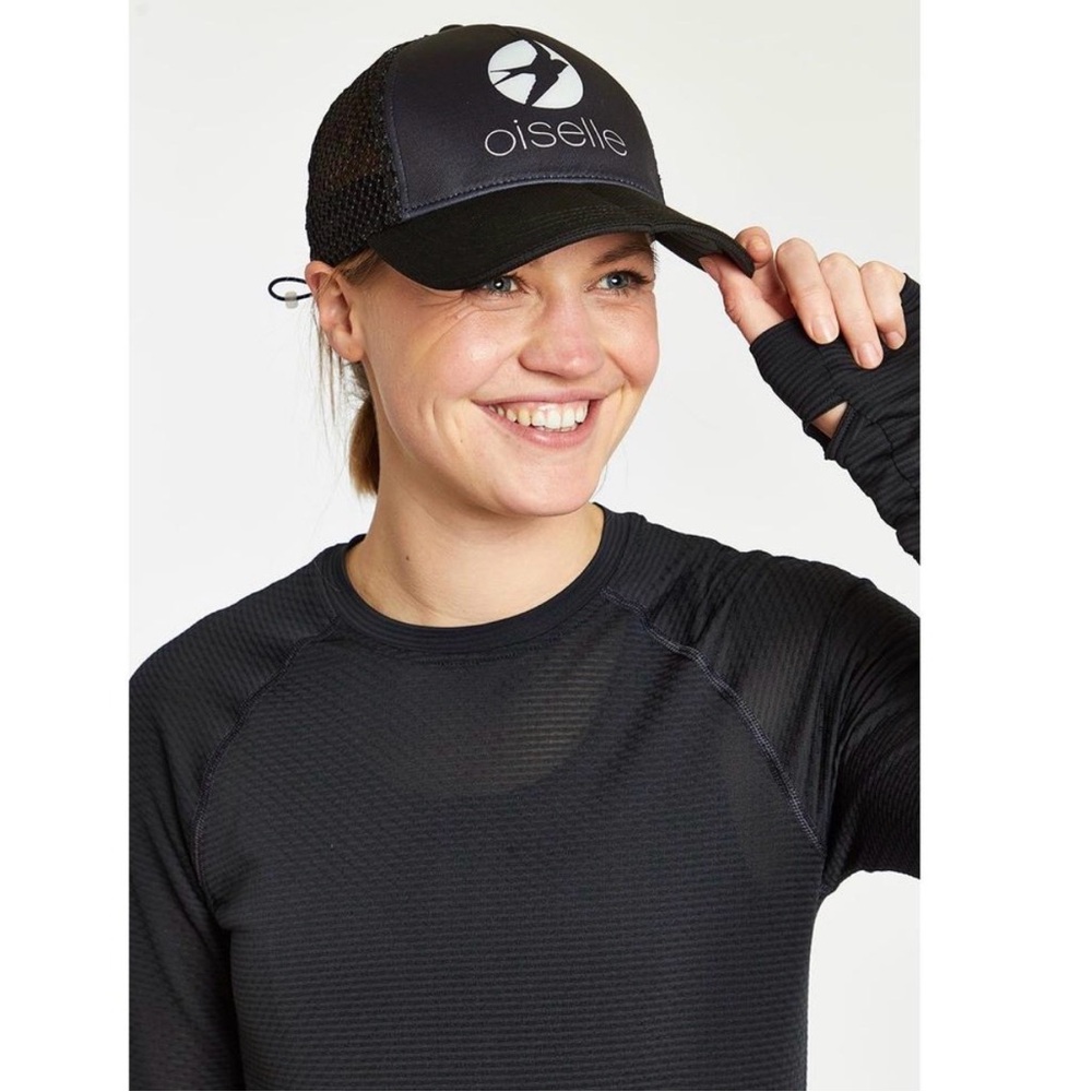 NWT Oiselle Runner Trucker Hat